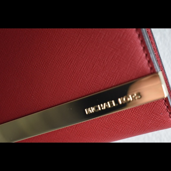Michael Kors Tilda clutch bag - Picture 5 of 6